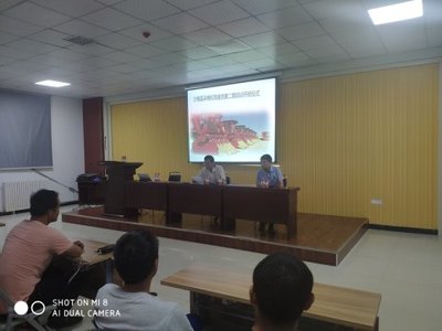 突破重围 国产6行采棉机与计算机技术培训引领农业现代化新浪潮